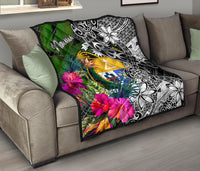 Nauru Premium Quilt - Turtle Plumeria Banana Leaf Crest - Polynesian Pride