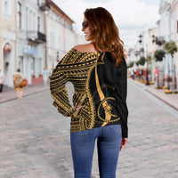 Chuuk Custom Personalised Women's Off Shoulder Sweater - Gold Polynesian Tentacle Tribal Pattern - Polynesian Pride