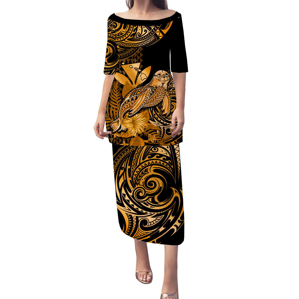Matching Outfit For Couples Hawaii Monk Seal Puletasi Dress and Hawaiian Shirt Polynesian Kakau With Kanaka Gold LT14 - Polynesian Pride