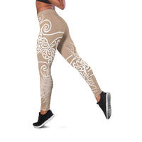 Aotearoa Maori Koru Curves Leggings Silver Ferns - Mocha