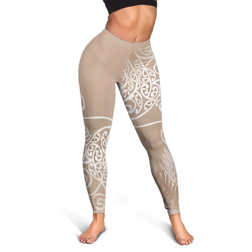 Aotearoa Maori Koru Curves Leggings Silver Ferns - Mocha