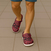 Black Tonga Kilisimasi Fiefia Clogs Shoes Pacific Patchwork Xmas Vibes - Polynesian Pride