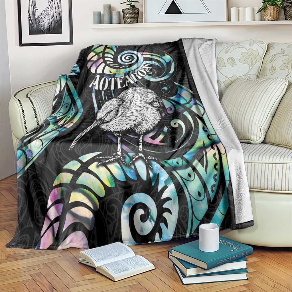 New Zealand Kiwi Bird Blanket Silver Fern Koru Paua Shell
