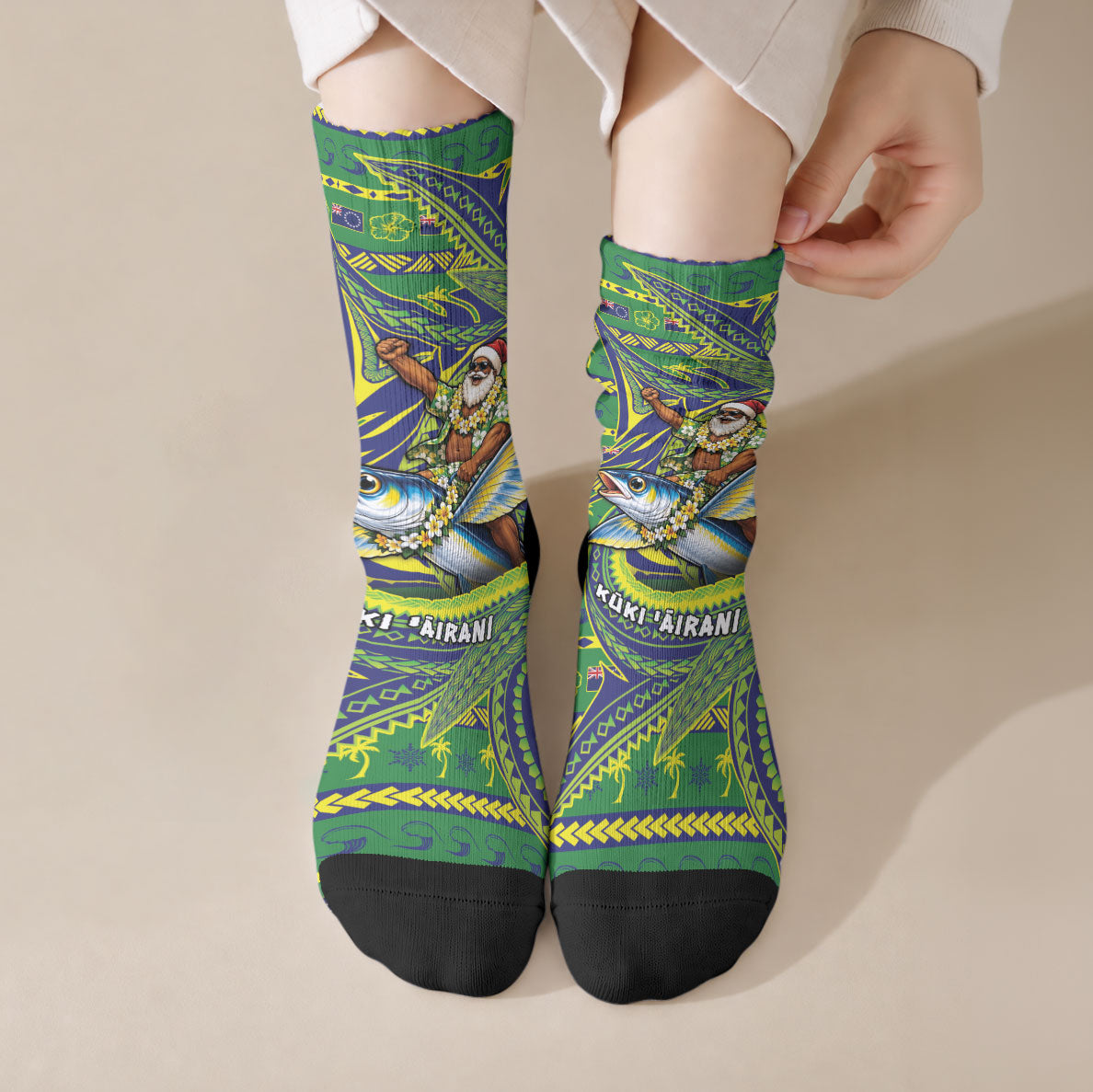Cook Islands Christmas Crew Socks Santa Riding Flying Fish DT05 Crew Socks Green - Polynesian Pride