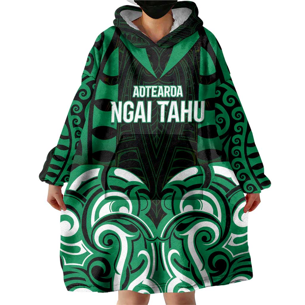 Custom Aotearoa Ngai Tahu Wearable Blanket Hoodie Maori Pattern New Zealand - Polynesian Pride