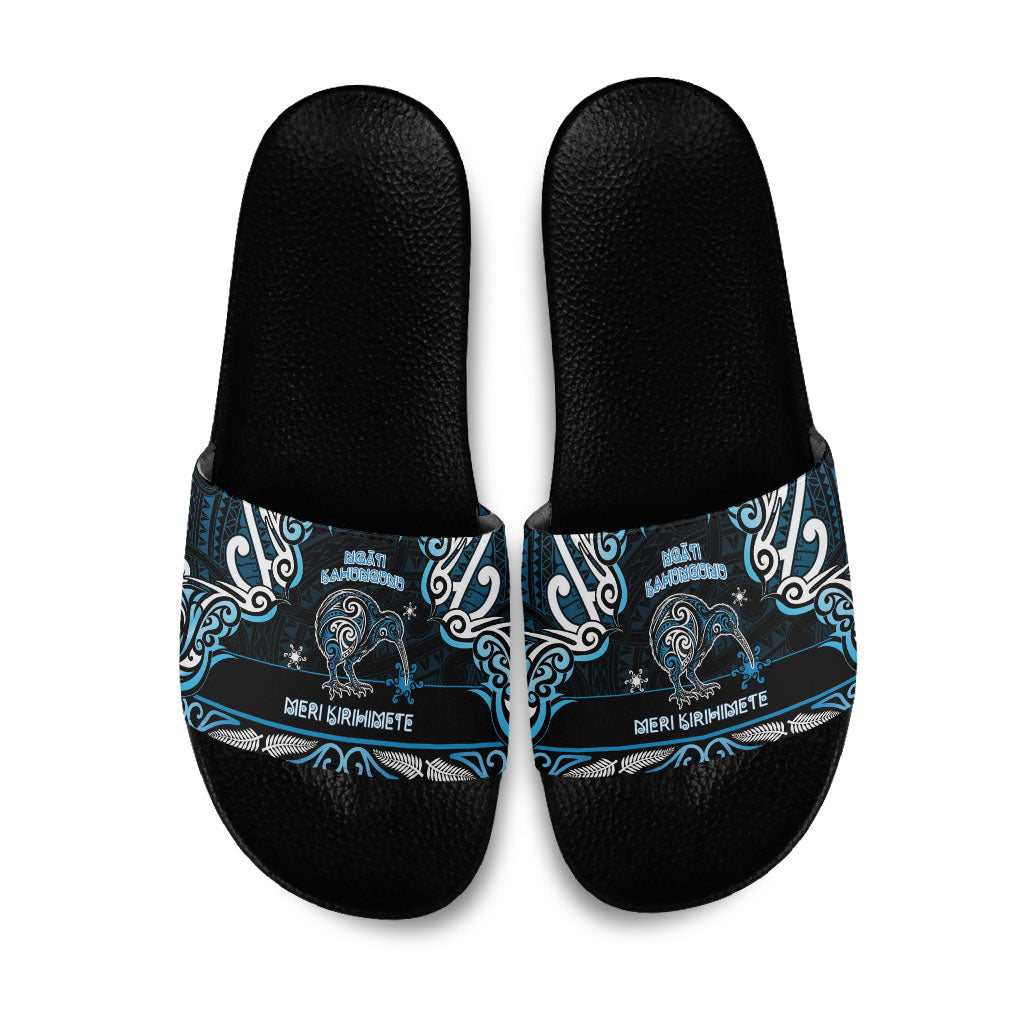 Ngati Kahungunu Aotearoa Meri Kirihimete Slide Sandals Maori Kiwi Bird Silver Fern Koru Pattern DT05 Blue - Polynesian Pride