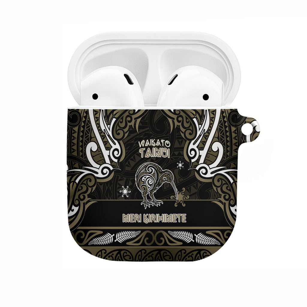 Waikato Tainui Aotearoa Meri Kirihimete AirPods Case Maori Kiwi Bird Silver Fern Koru Pattern DT05 Gold - Polynesian Pride