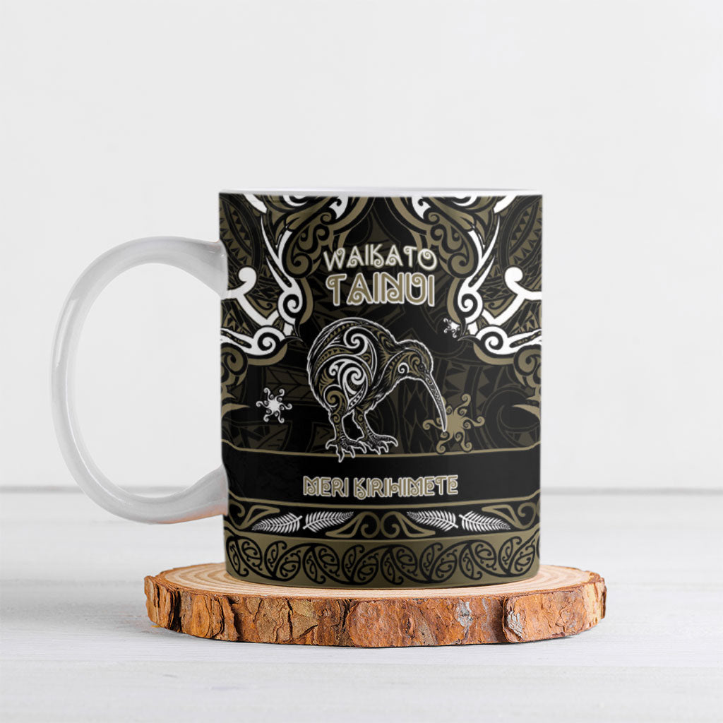 Personalised Waikato Tainui Aotearoa Meri Kirihimete Ceramic Mug Maori Kiwi Bird Silver Fern Koru Pattern DT05 Gold - Polynesian Pride
