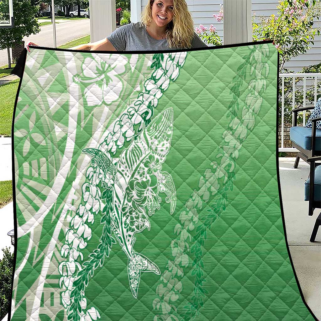 Hawaii Puakenikeni And Maile Lei Quilt Green Polynesian Shark Tattoo DT05