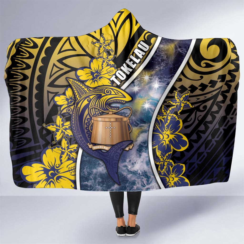 Tokelau Hooded Blanket National Badge Waves Style