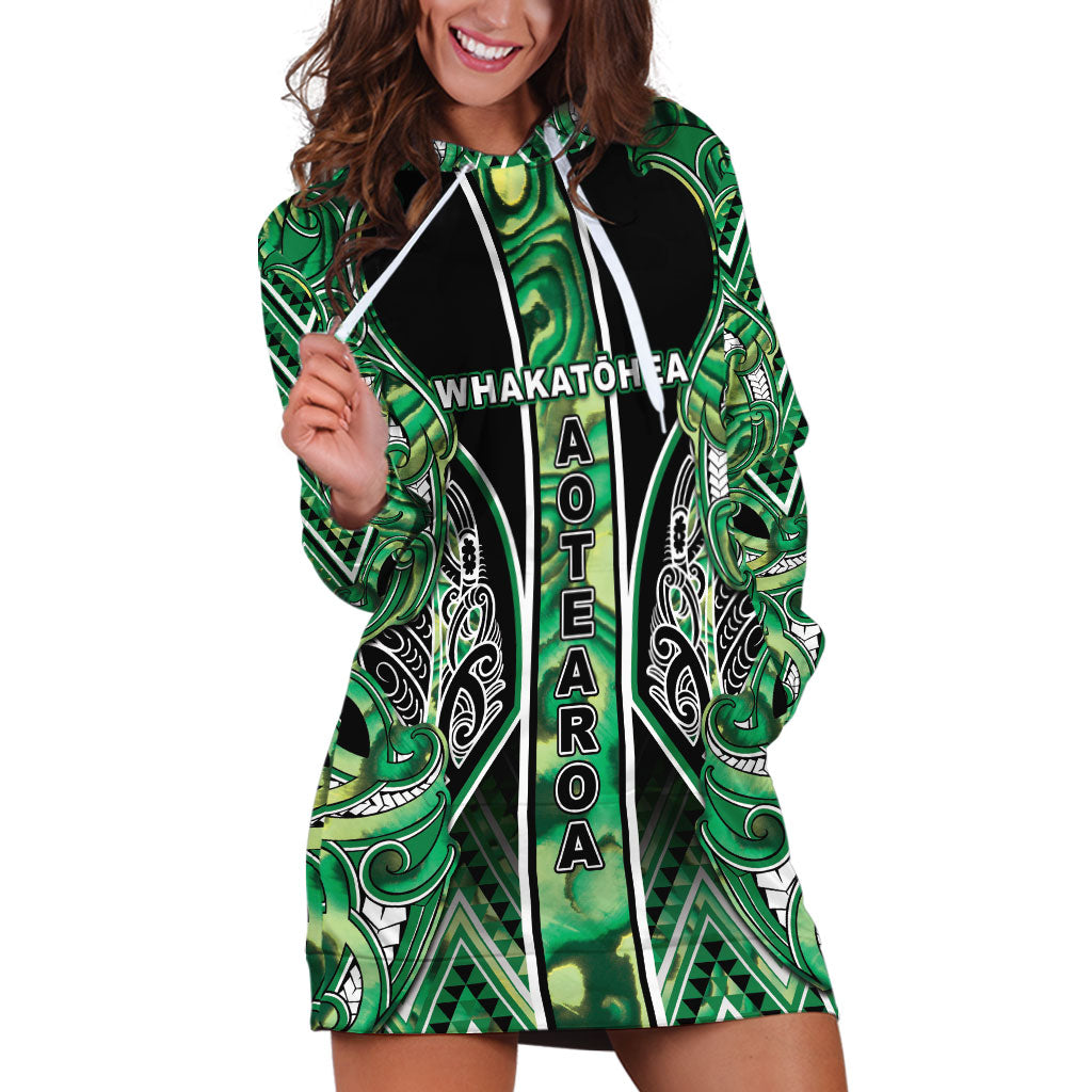 Aotearoa Whakatohea Hoodie Dress Maori Tribal Green Abalone Paua Shell Pattern
