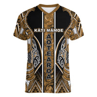 Aotearoa Kati Mamoe Women V-Neck T-Shirt Maori Brown Tribal Paua Shell Pattern DT05 Female Brown - Polynesian Pride