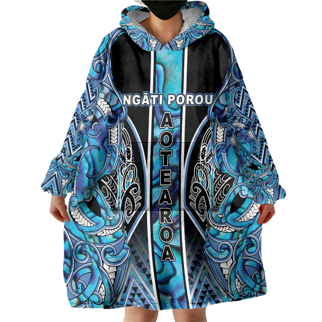 Aotearoa Ngati Porou Wearable Blanket Hoodie Maori Light Blue Tribal Paua Shell Pattern DT05 - Polynesian Pride