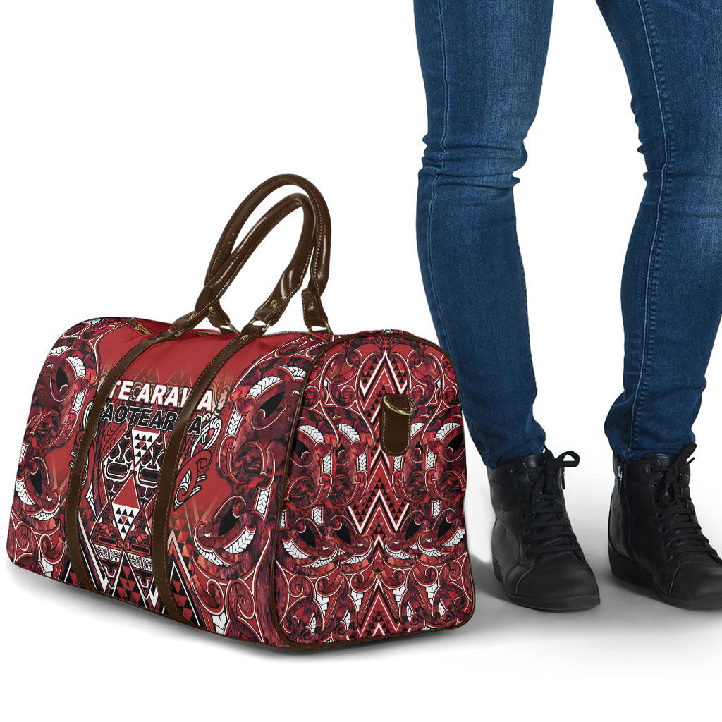 Aotearoa Te Arawa Travel Bag Maori Tribal Dark Red Paua Shell Pattern DT05 - Polynesian Pride