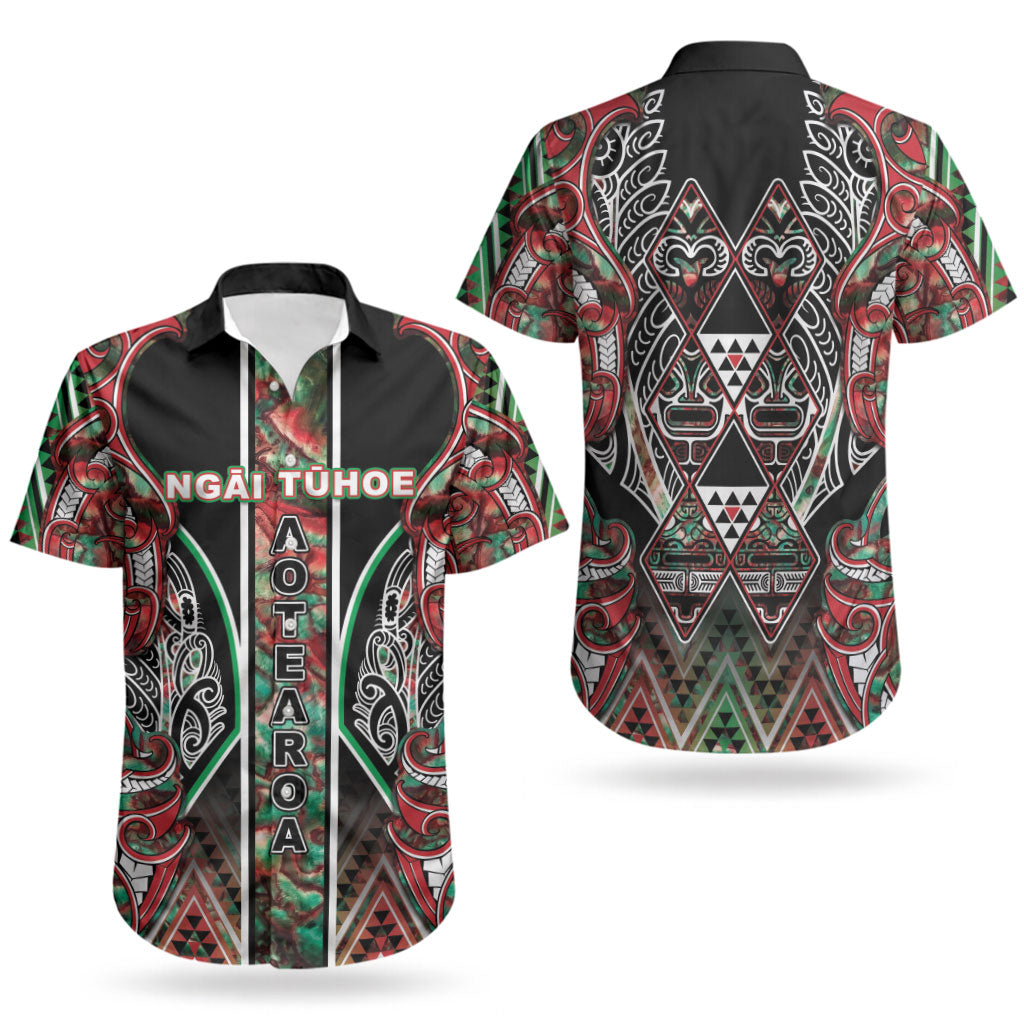 Aotearoa Ngai Tuhoe Couples Matching Summer Maxi Dress and Hawaiian Shirt Maori Tribal Red And Green Paua Shell Pattern DT05 - Polynesian Pride