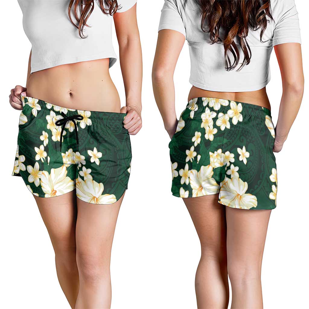 Hawaii Hibiscus Plumeria Green Shorts for Women Polynesian Pattern