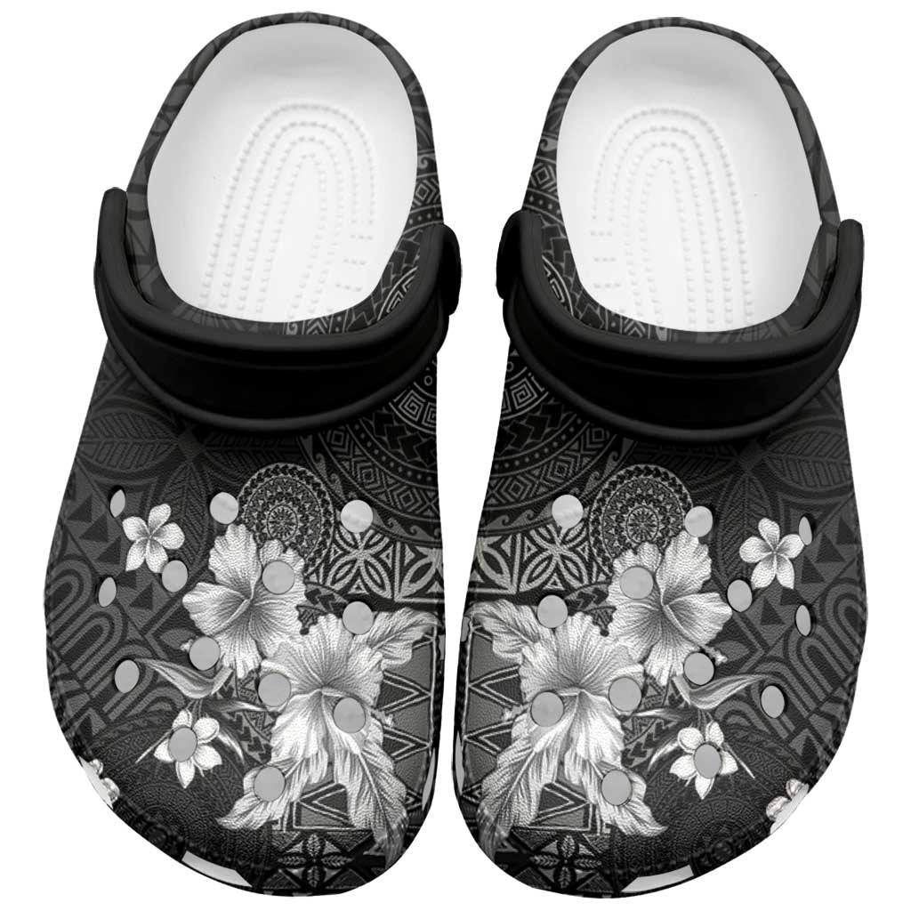 Hawaii Tapa Pattern With Black Hibiscus Clogs Shoes - Polynesian Pride