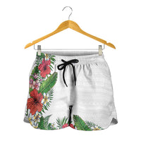 Hawaii Tropical Flowers and Leaves Shorts for Women Tapa Pattern White Mode