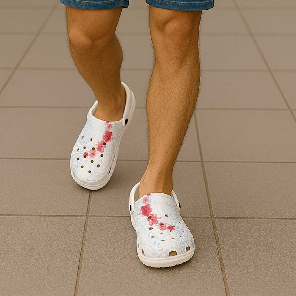 Hawaiian Tribal Tattoo and Hibiscus Clogs Shoes Polynesian Pattern Airy White Blue Cloud