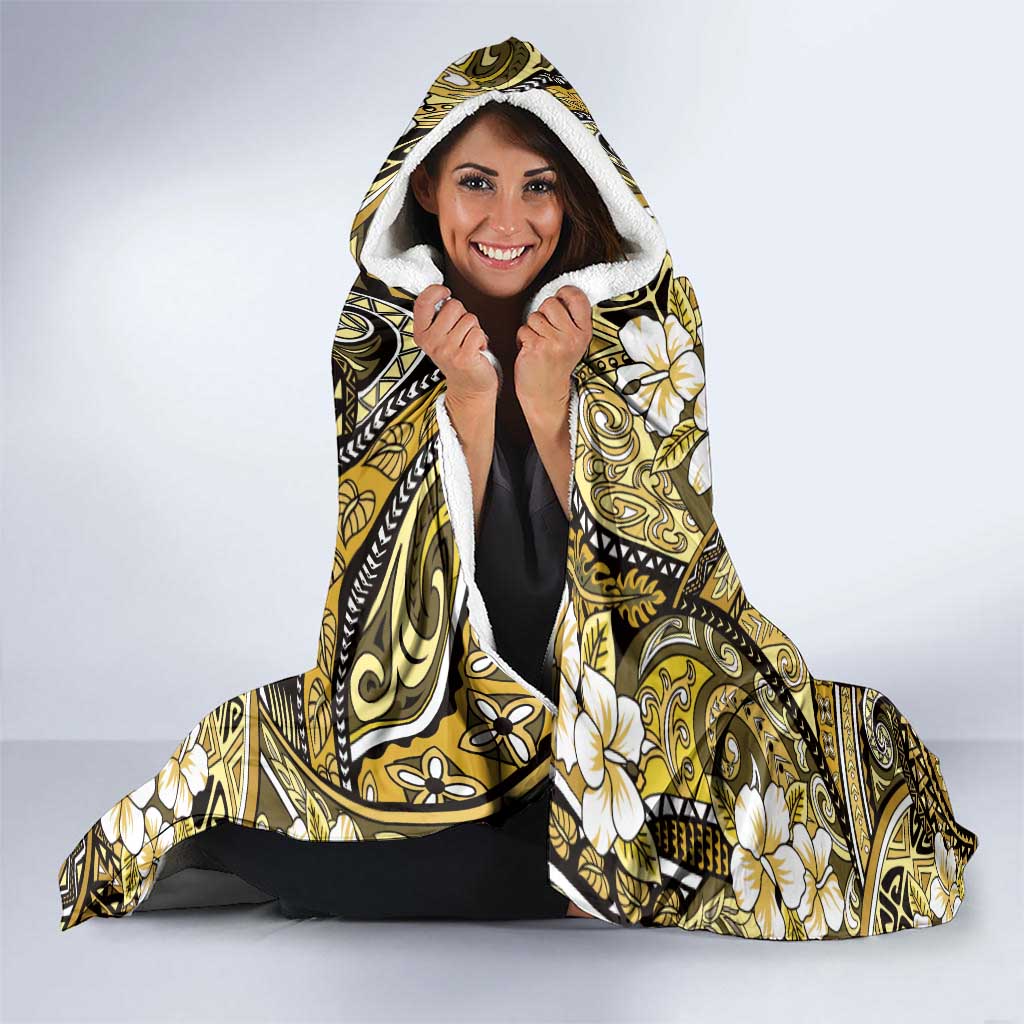 Polynesian Hibiscus Tropical Yellow Floral Hooded Blanket Tribal Pattern - Polynesian Pride