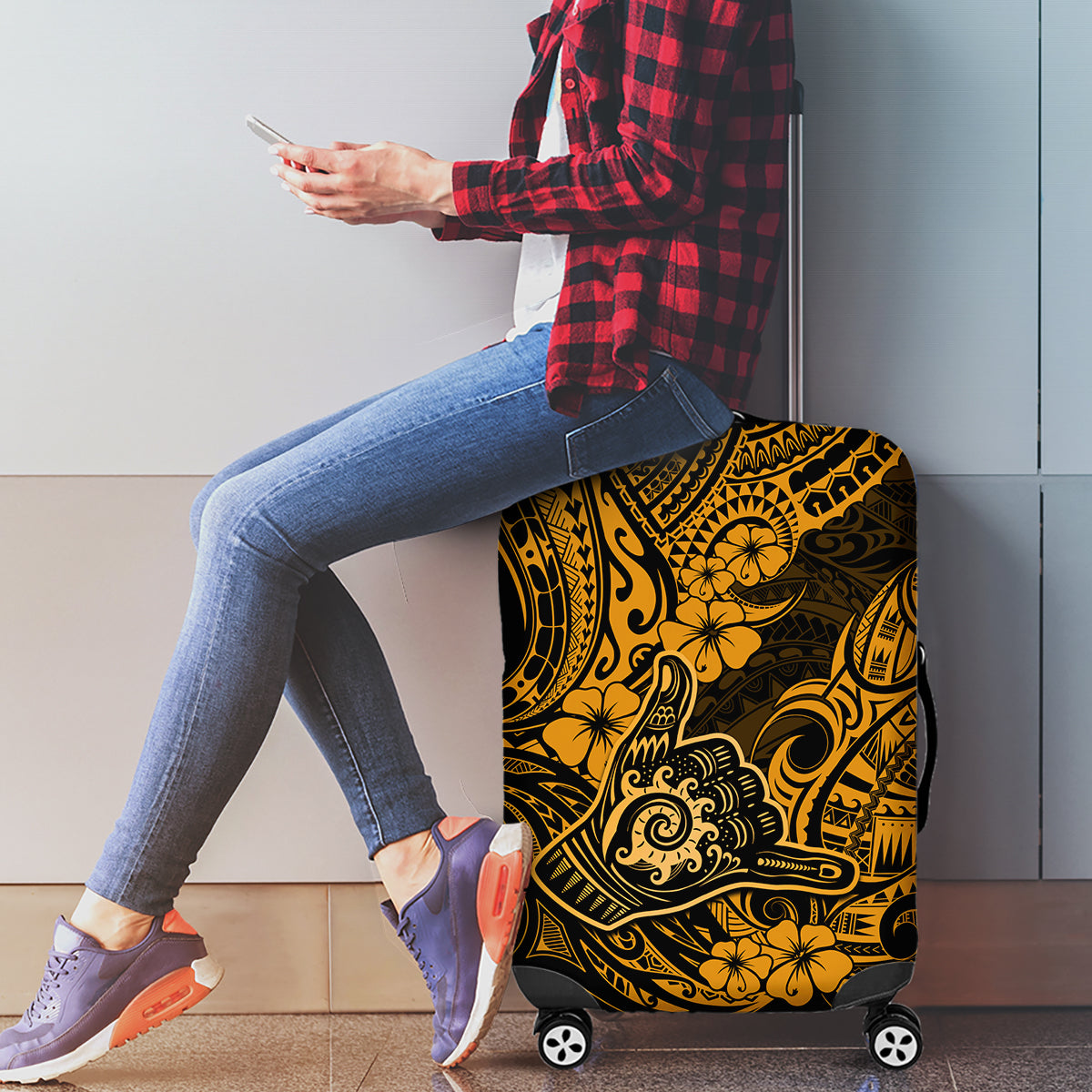 Hawaii Shaka Sign Luggage Cover With Polynesian Hibiscus Gold Unique LT01 - Polynesian Pride