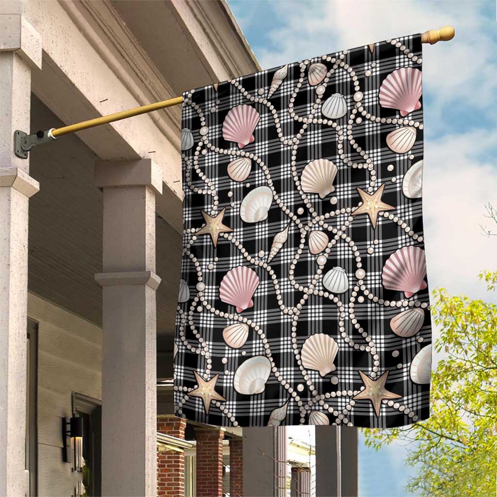 Hawaiian Ocean Seashells Garden Flag Black Palaka Pattern