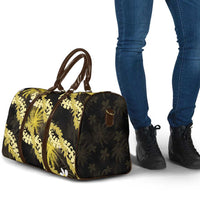 Puakenikeni Maile Lei Travel Bag Frangipani Yellow Tropical Leaves