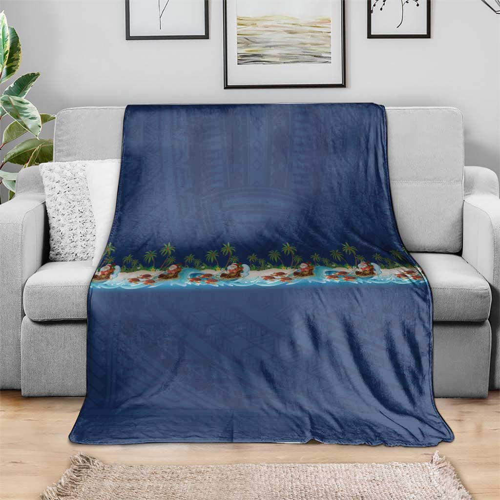 Hawaii Santa Riding Sea Turtle Blanket Mele Kalikimaka Polynesian Pattern - Polynesian Pride