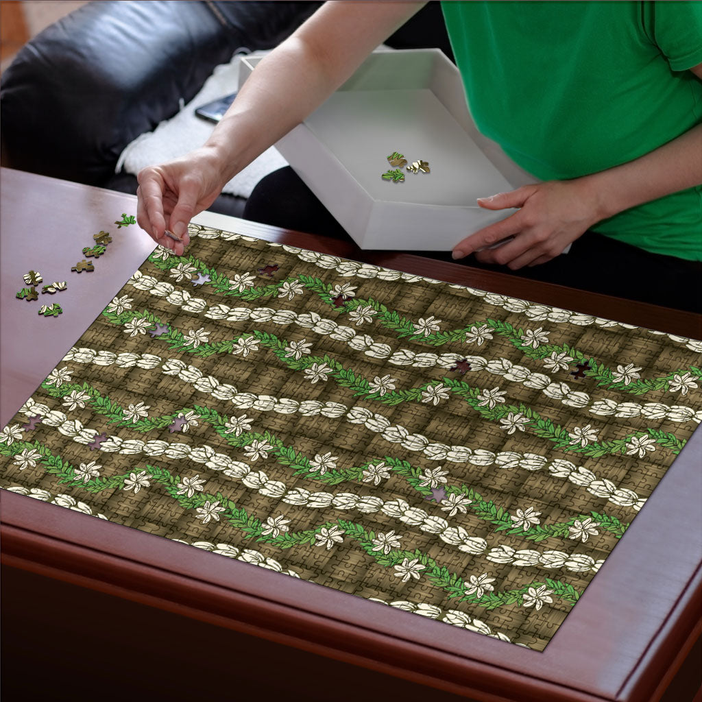 Pikake Maile Tiare Lei Puzzle Natural Lauhala Pattern