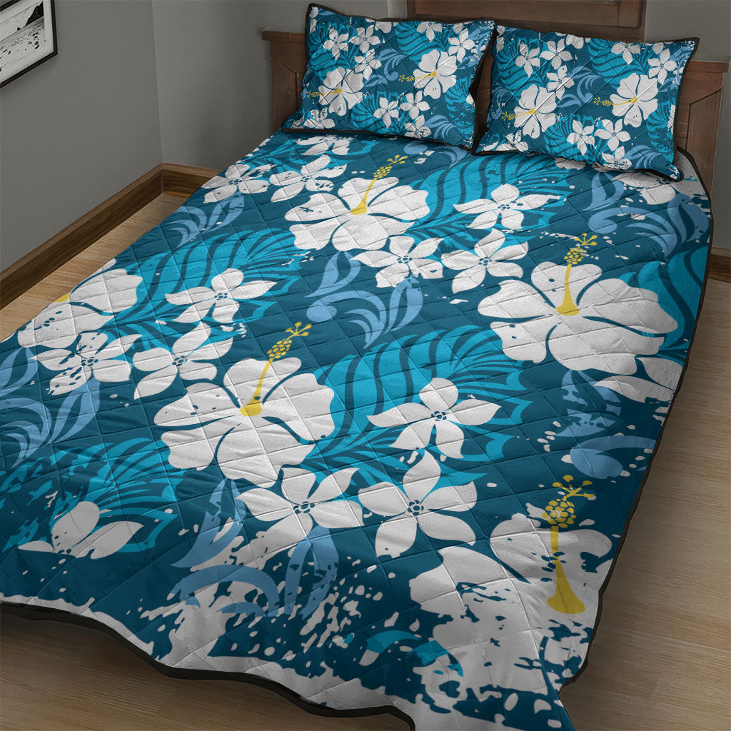 Blue Hawaiian Hibiscus Monstera Quilt Bed Set Grunge Stylized LT01 - Polynesian Pride