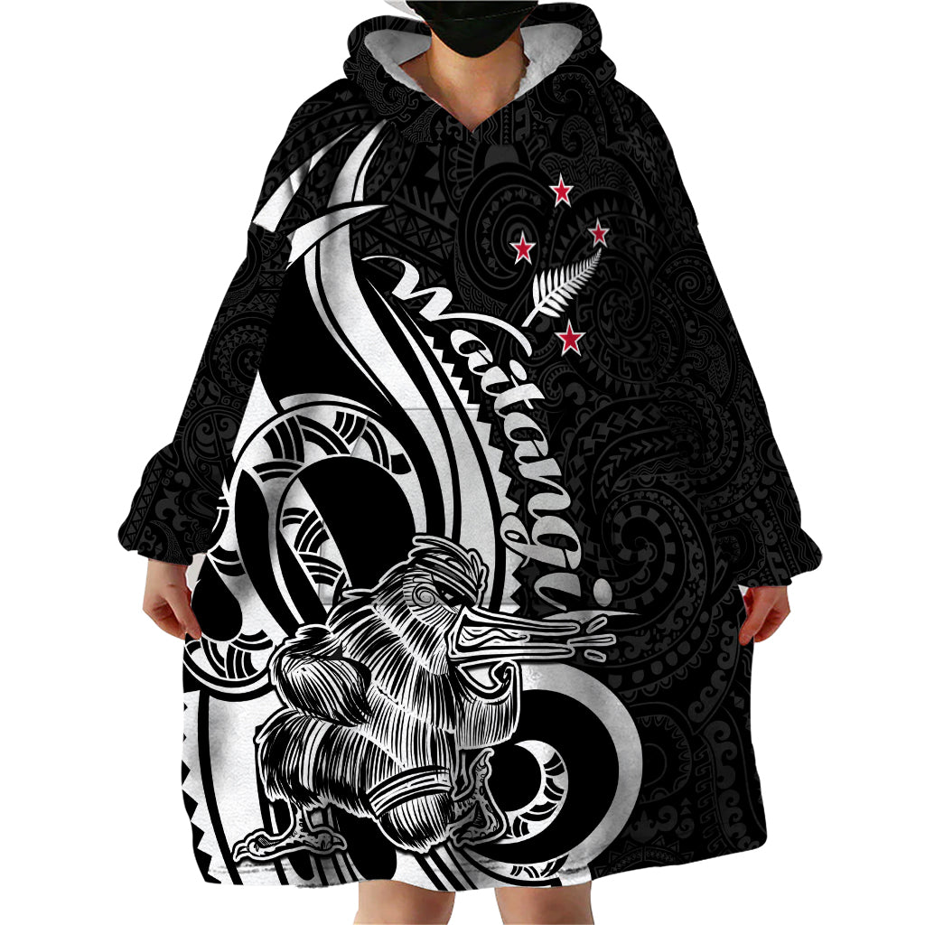 New Zealand Waitangi Day Wearable Blanket Hoodie Aotearoa Te Tiriti O Waitangi Kiwi Black Version LT01 - Polynesian Pride