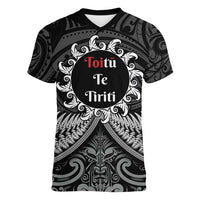 Personalised Toitu Te Tiriti Aotearoa Silver Fern Women V-Neck T-Shirt New Zealand Maori Pattern LT01 Female Black - Polynesian Pride