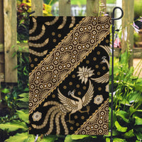 Indonesia Batik Pattern Garden Flag Gold Version