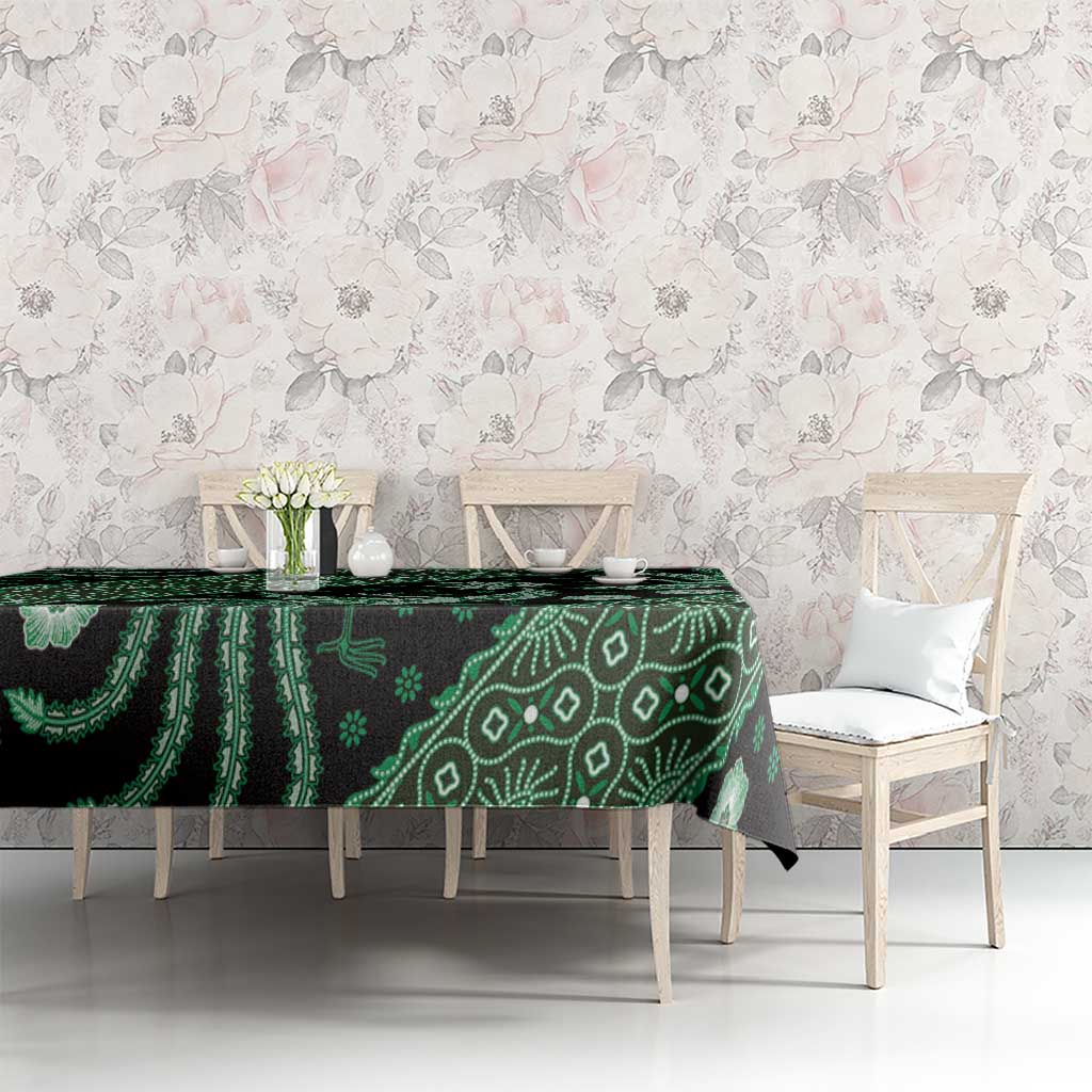 Indonesia Batik Pattern Tablecloth Green Version