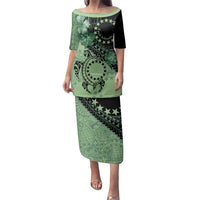 Cook Islands Turtle Family Matching Puletasi and Hawaiian Shirt Stars and Hibiscus - Green LT01 Mom's Dress Green - Polynesian Pride