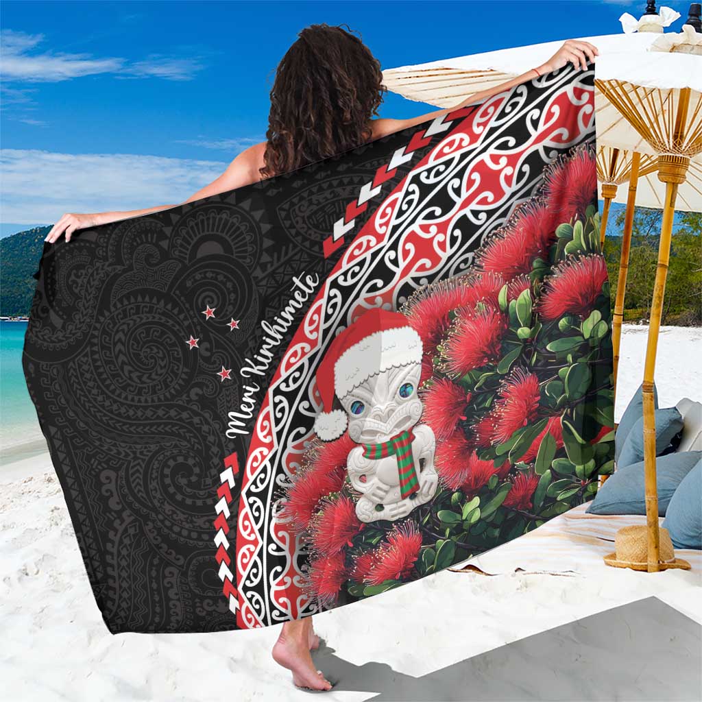 New Zealand Christmas Meri Kirihimete Sarong Santa Hei Tiki Pohutukawa