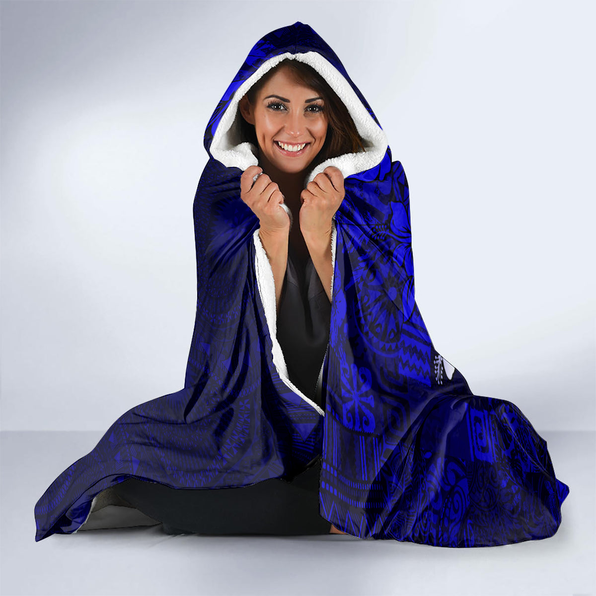 Fiji Masi Hooded Blanket Fijian Hibiscus Navy Blue Gold Version LT01 - Polynesian Pride