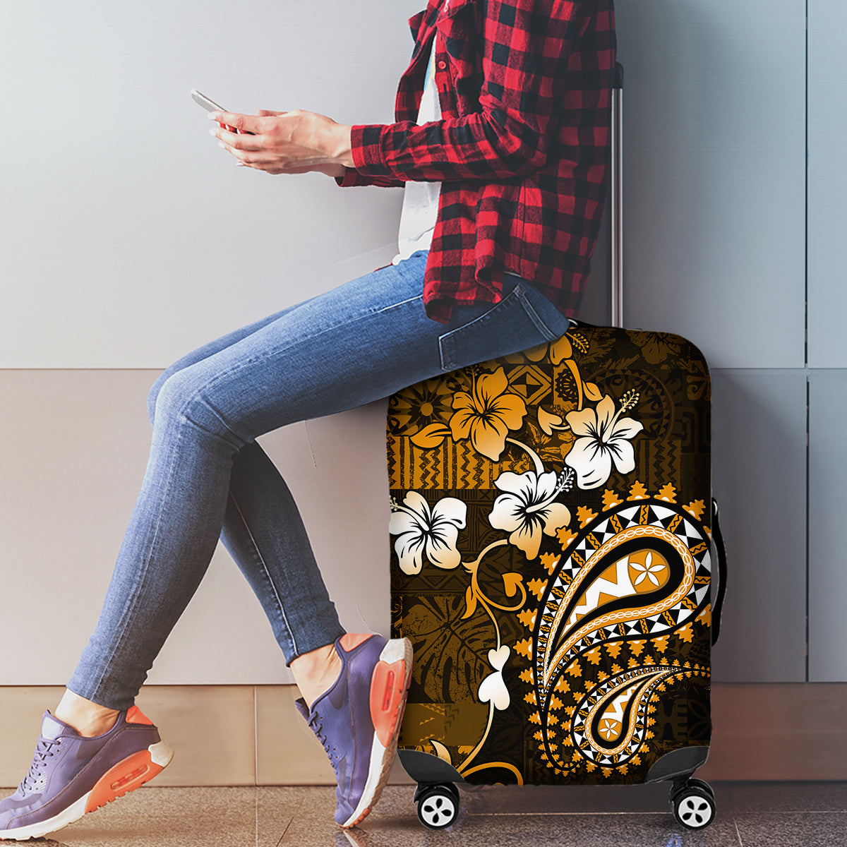 Fiji Masi Paisley With Hibiscus Tapa Luggage Cover Gold Version LT01 - Polynesian Pride
