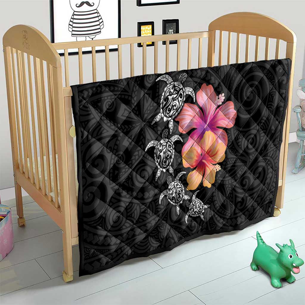 Hawaiian Hibiscus Turtle Tribal Polynesian Pattern Quilt Black Color