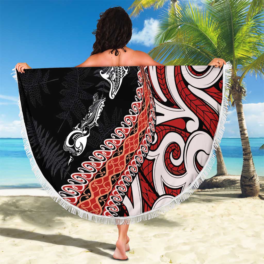 Aotearoa Maori Stylized Koru - Silver Ferns Beach Blanket