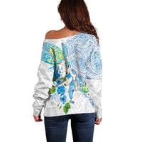Hawaiian Couple Turtles Honi Off Shoulder Sweater Polynesian Art Motifs and Hibiscus White Blue Color - Polynesian Pride