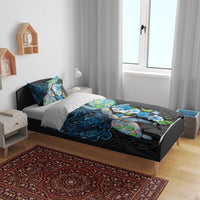 Hawaiian Couple Turtles Honi Bedding Set Polynesian Art Motifs and Hibiscus Black Blue Color LT03 - Polynesian Pride