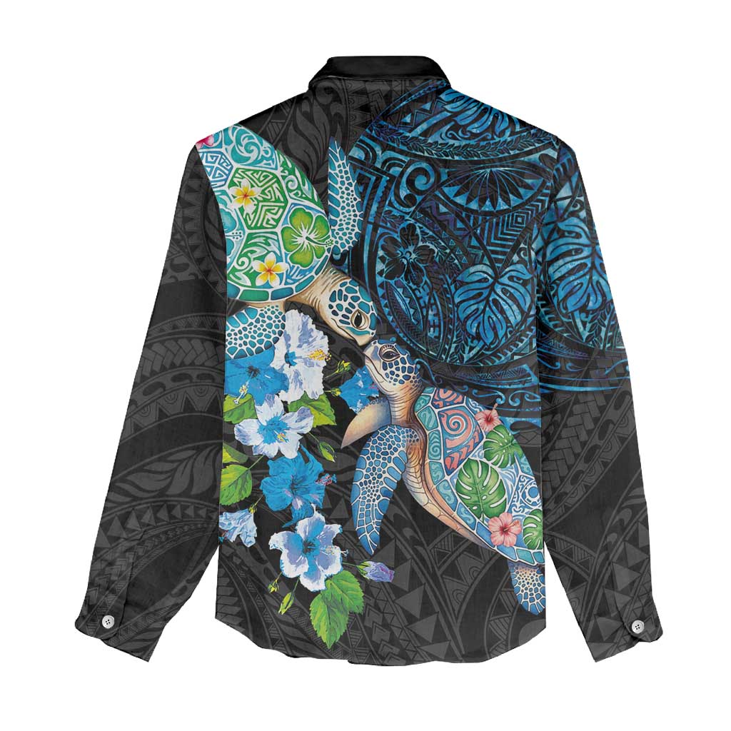 Hawaiian Couple Turtles Honi Women Casual Shirt Polynesian Art Motifs and Hibiscus Black Blue Color LT03 - Polynesian Pride