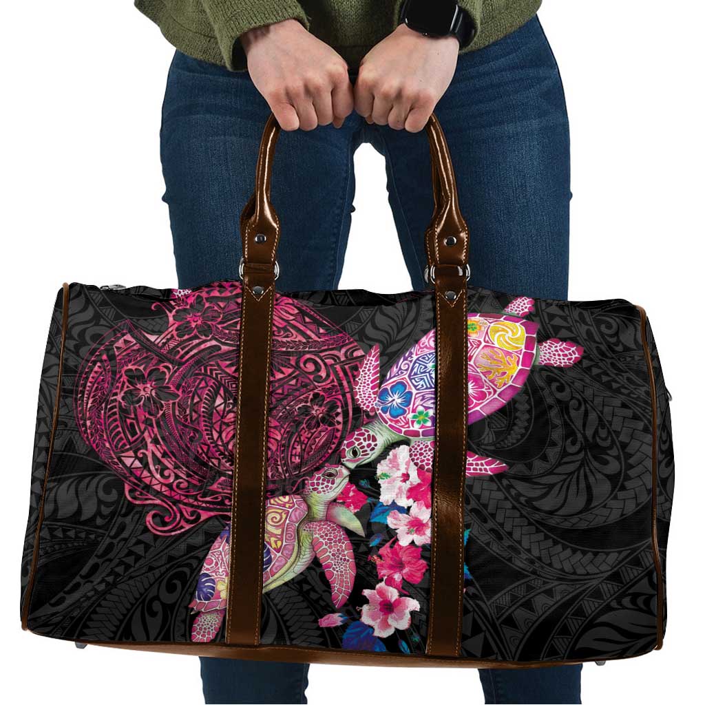 Hawaiian Couple Turtles Honi Travel Bag Polynesian Art Motifs and Hibiscus Black Red Color LT03 Black - Polynesian Pride