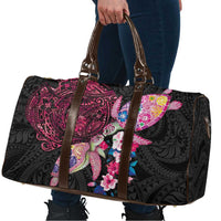 Hawaiian Couple Turtles Honi Travel Bag Polynesian Art Motifs and Hibiscus Black Red Color LT03 - Polynesian Pride