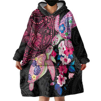 Hawaiian Couple Turtles Honi Wearable Blanket Hoodie Polynesian Art Motifs and Hibiscus Black Red Color LT03 - Polynesian Pride