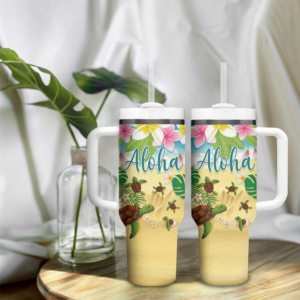 Hawaii Aloha Turtle Family on The Beach with Colorful Tropical Flowers Tumbler With Handle