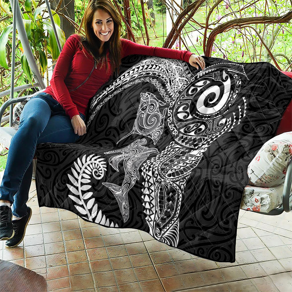 Aotearoa Maori Sea Animals Tribal Quilt Manta Ray and Shark Moko Pattern Black Color