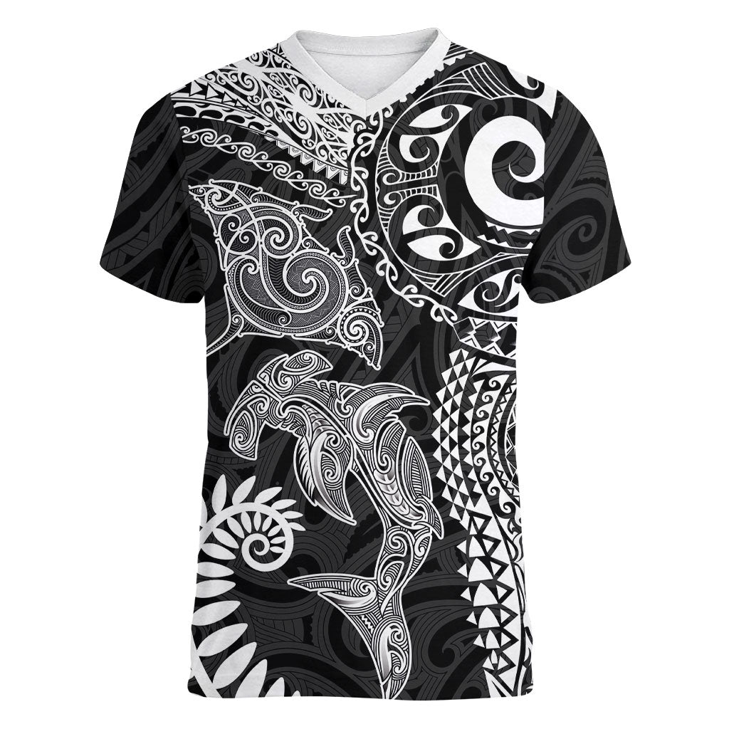 Aotearoa Maori Sea Animals Tribal Women V-Neck T-Shirt Manta Ray and Shark Moko Pattern Black Color LT03 Female Black - Polynesian Pride