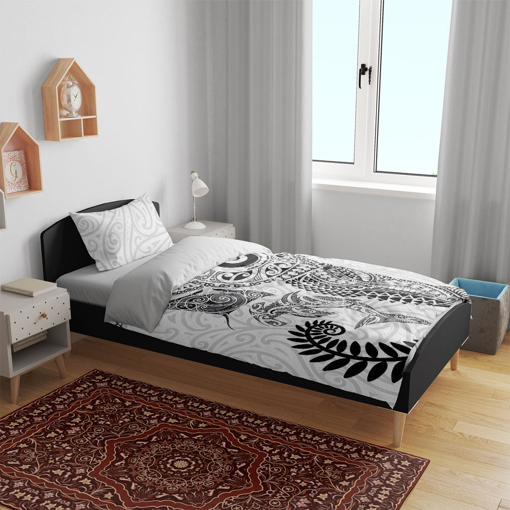 Aotearoa Maori Sea Animals Tribal Bedding Set Manta Ray and Shark Moko Pattern White Color